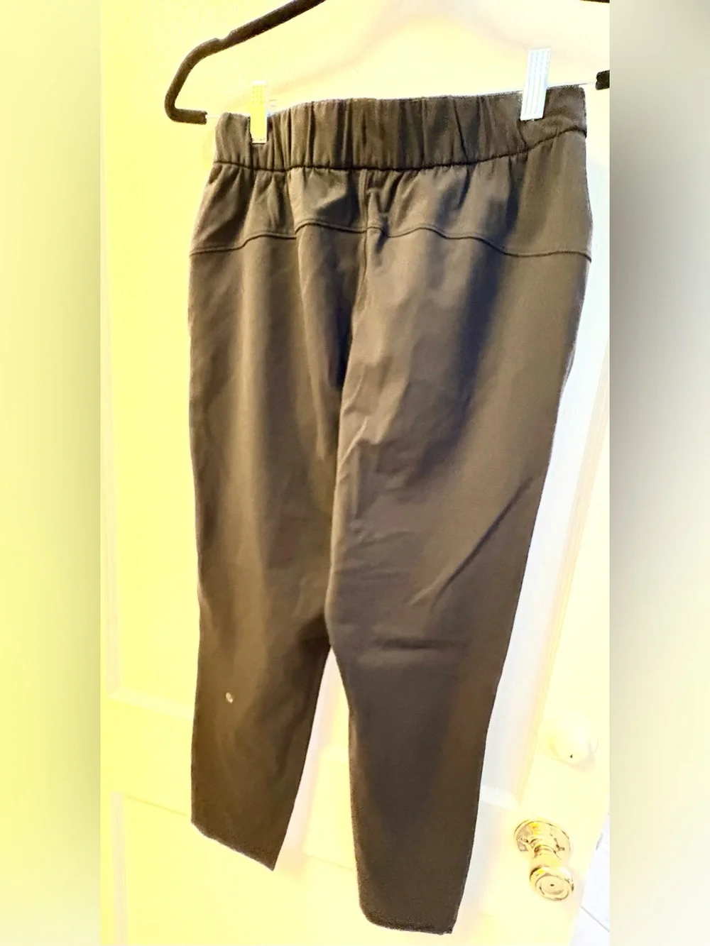 Lululemon Athletica On the Fly pants, 27”, black , size 6